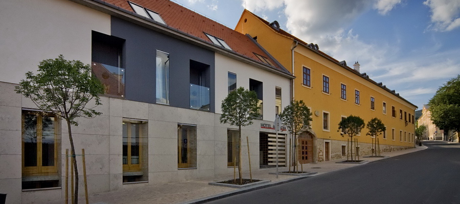 Hotel Arkadia Pécs****